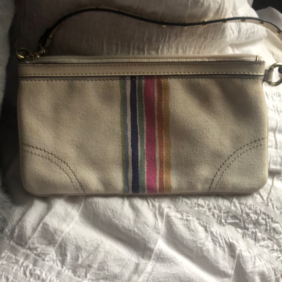 Coach (authentic) wristlet - Picture 2 of 4